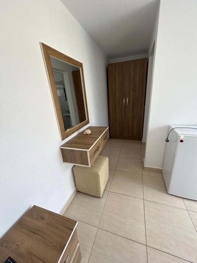 Eri Rooms Saranda Kültér fotó